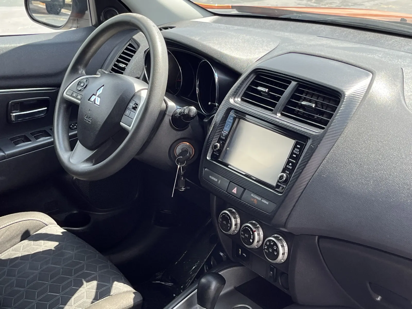 Mitsubishi Outlander Sport photo 15