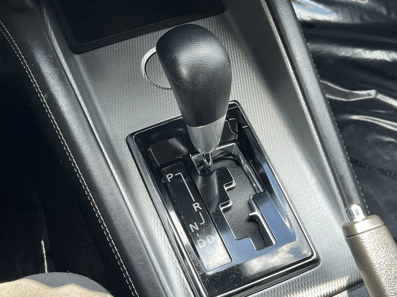 Mitsubishi Outlander Sport photo 21