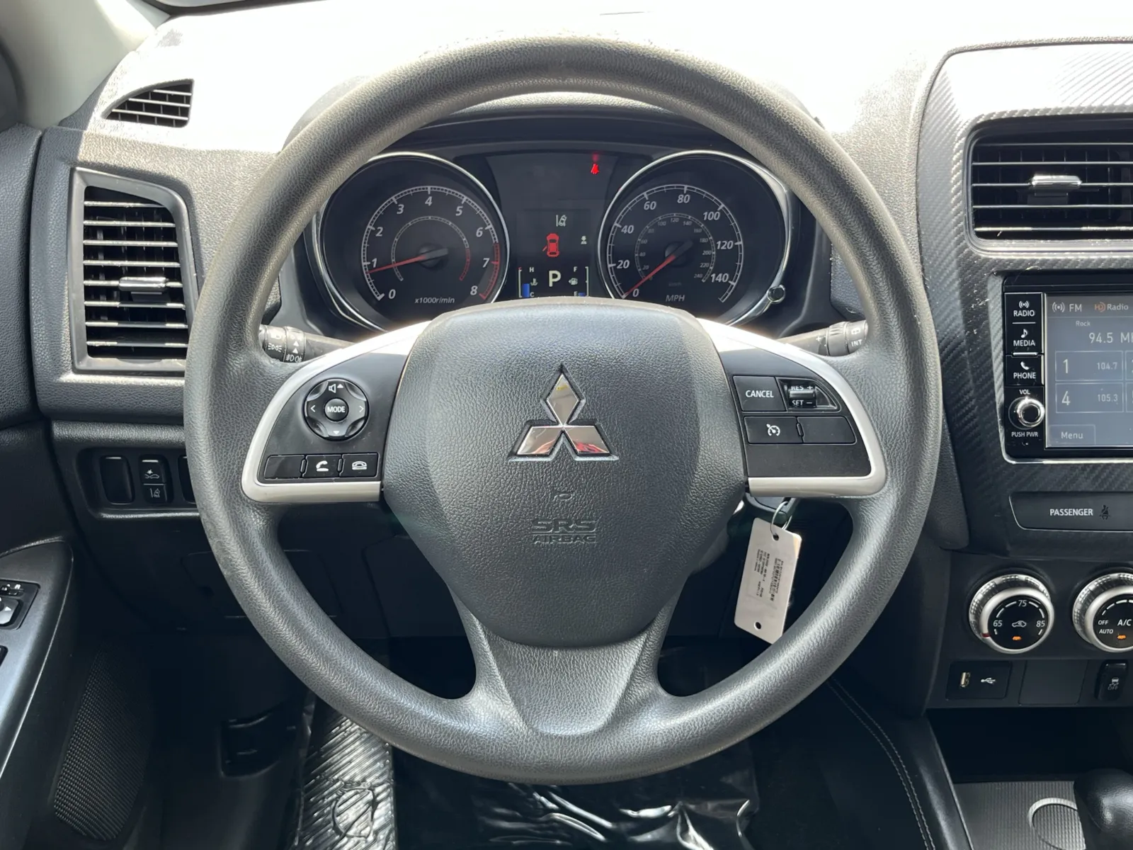 Mitsubishi Outlander Sport photo 17