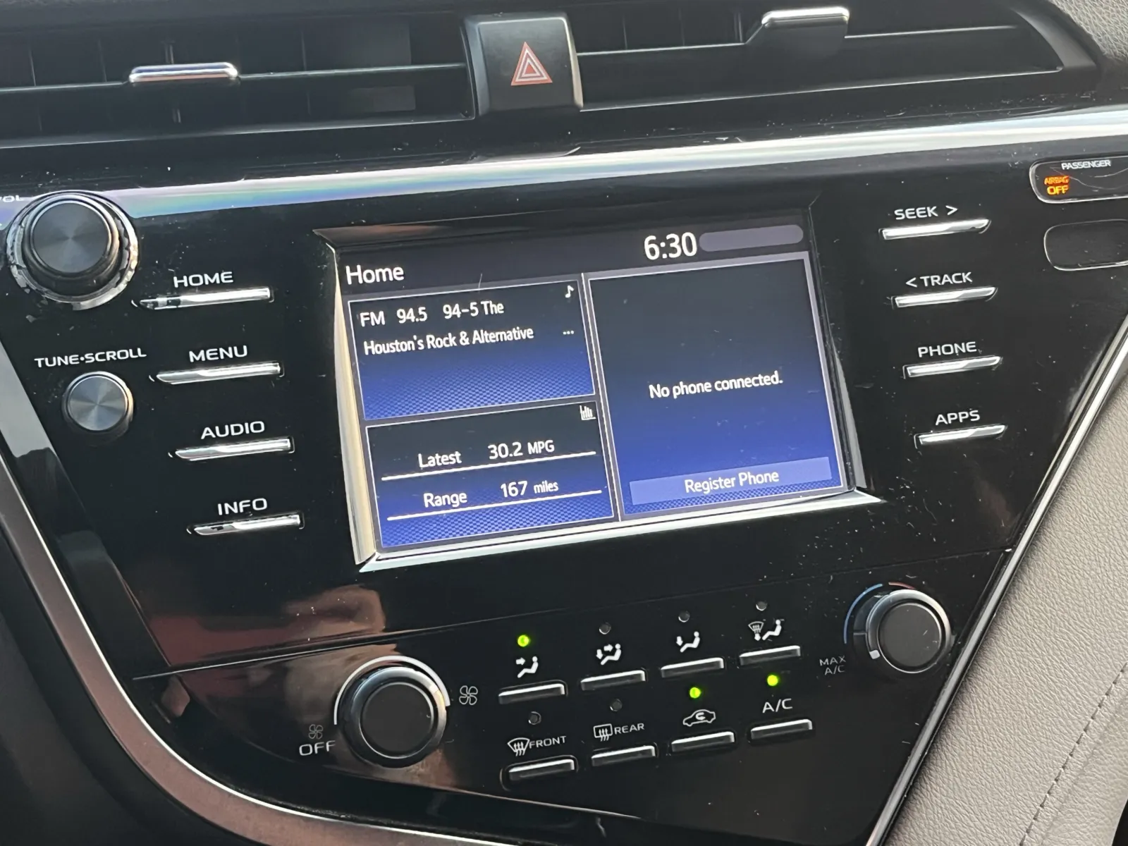 Toyota Camry photo 7