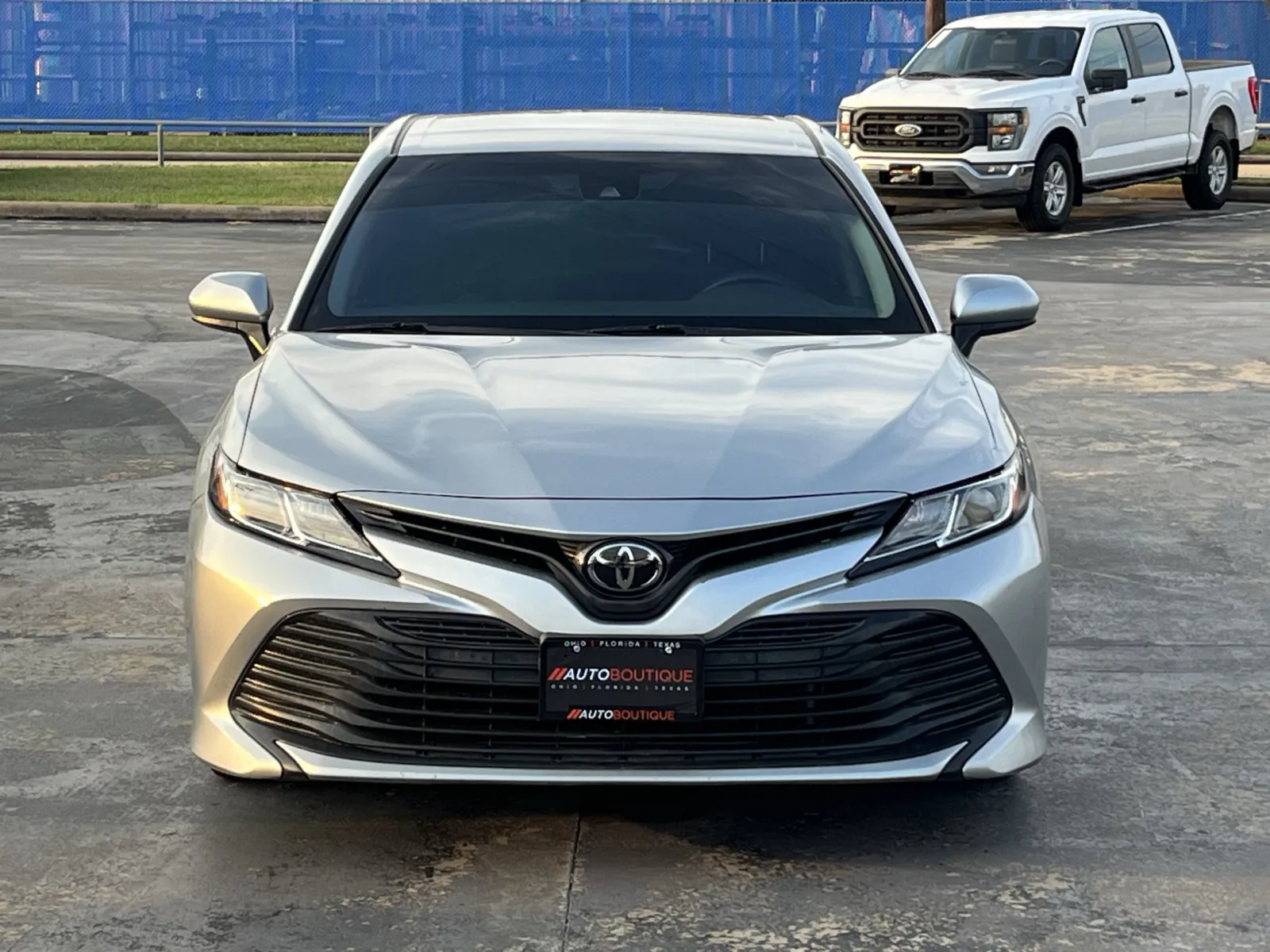 Toyota Camry photo 5