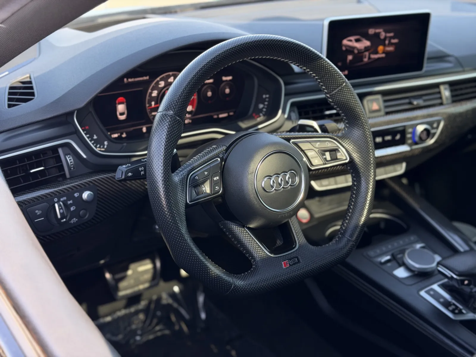 Audi RS 5 photo 28
