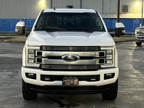 More photos of 2019 Ford Super Duty F-350 SRW Limited at Auto Boutique Texas, TX