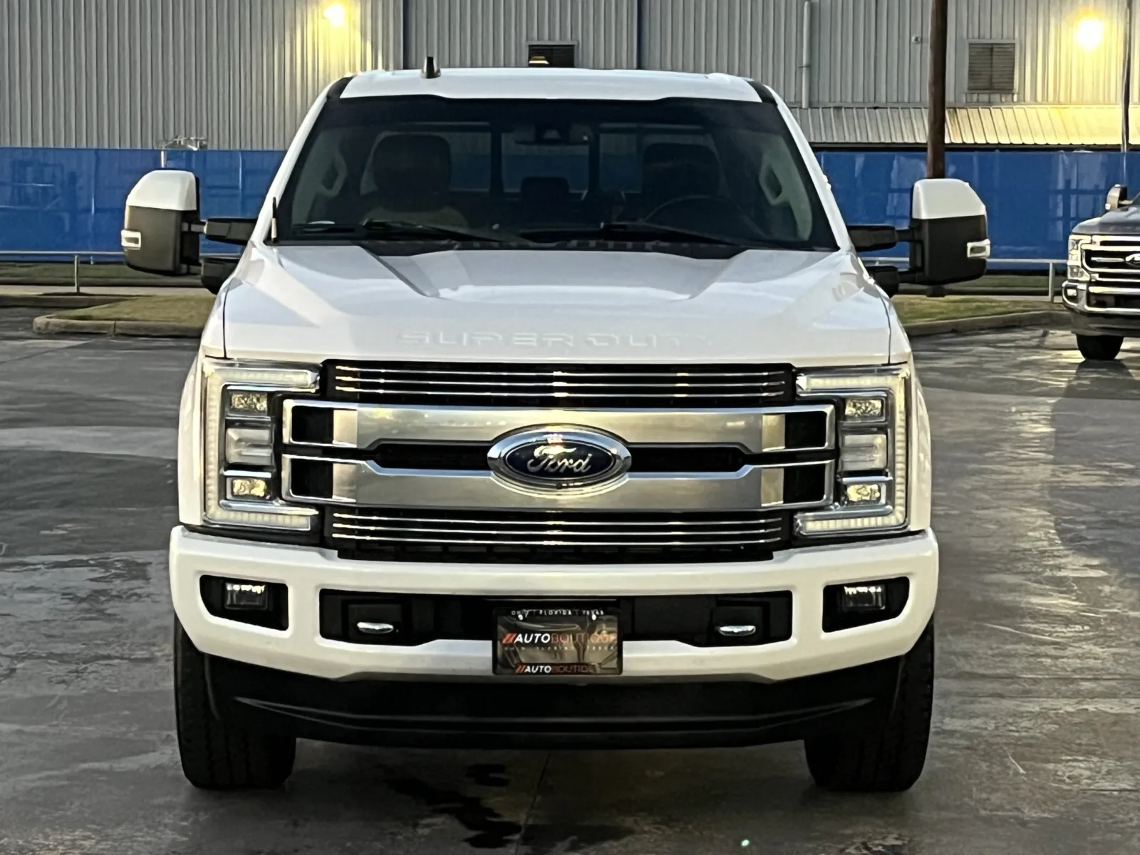 Ford F-350 photo 4