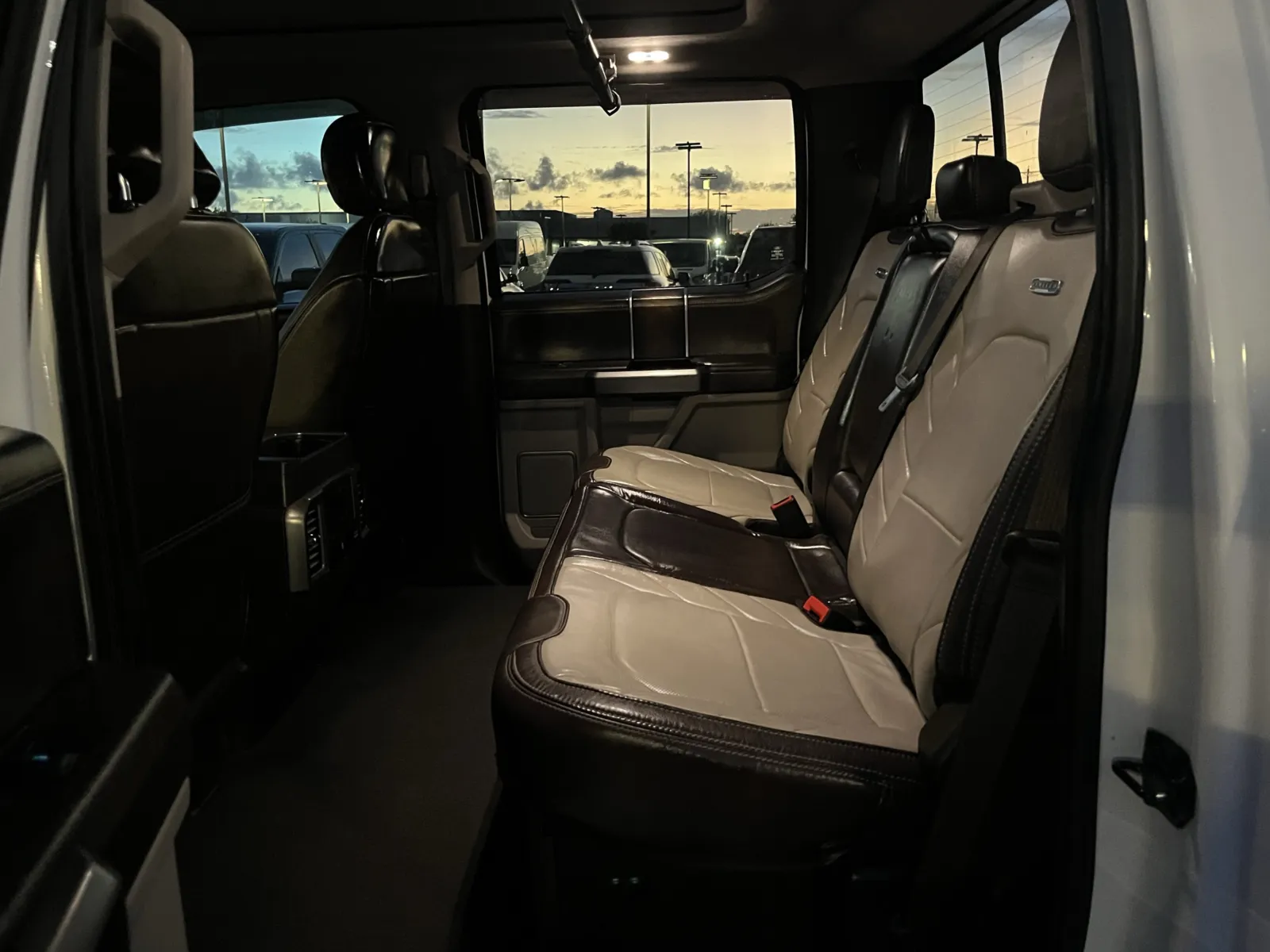 Ford F-350 photo 27