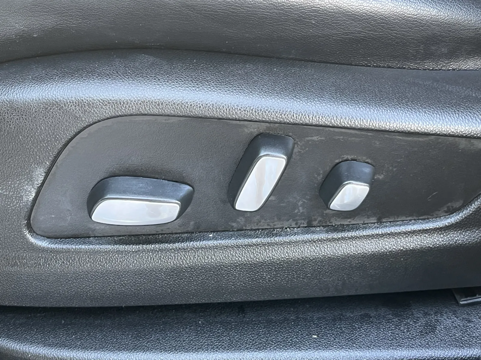 Cadillac XT5 photo 24