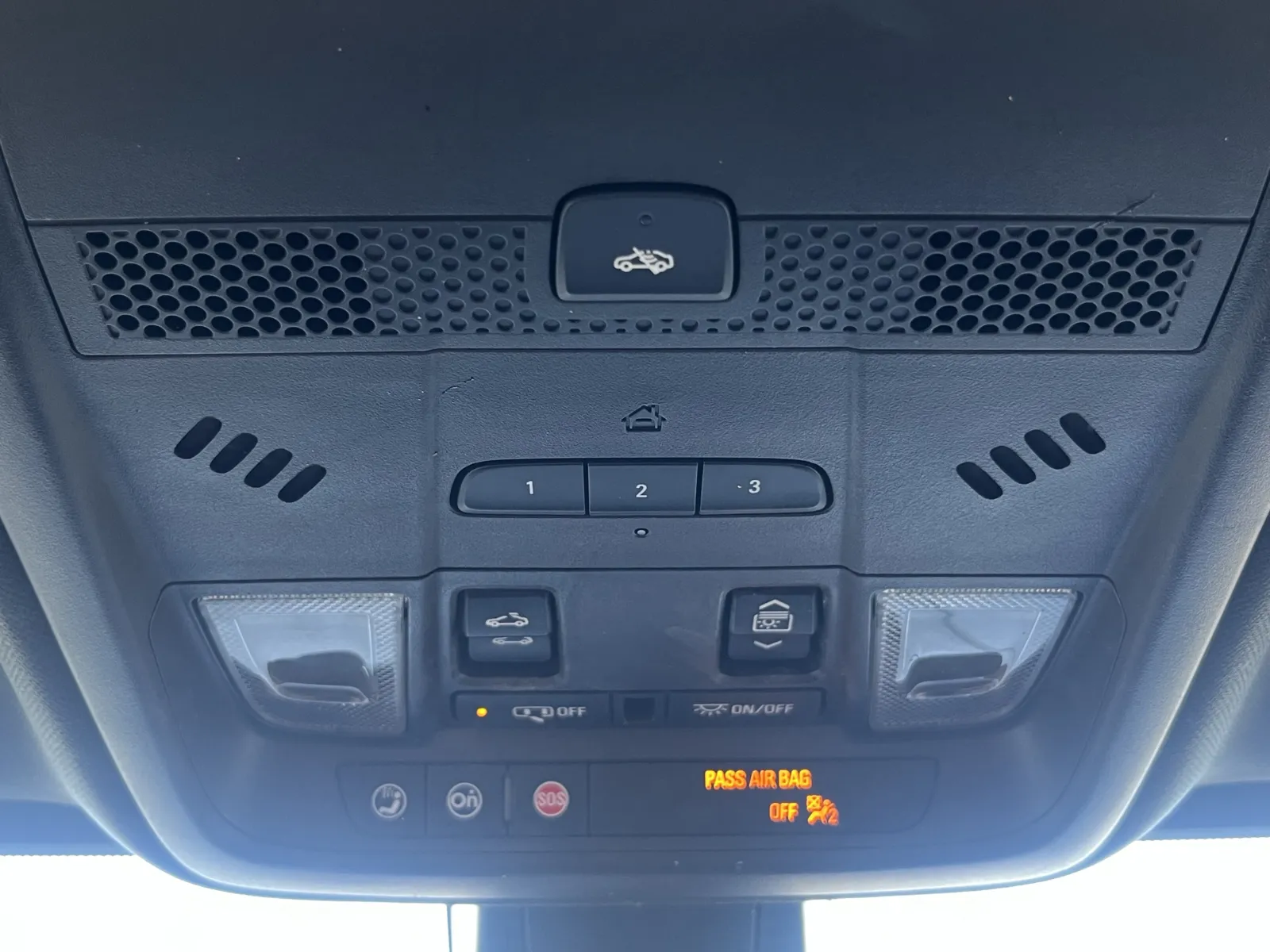Cadillac XT5 photo 21