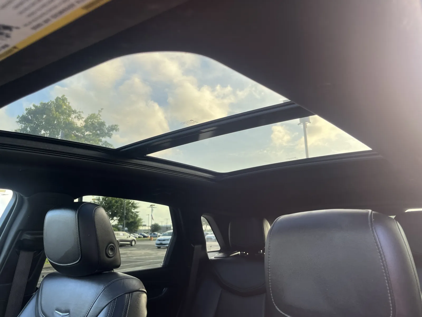 Cadillac XT5 photo 30