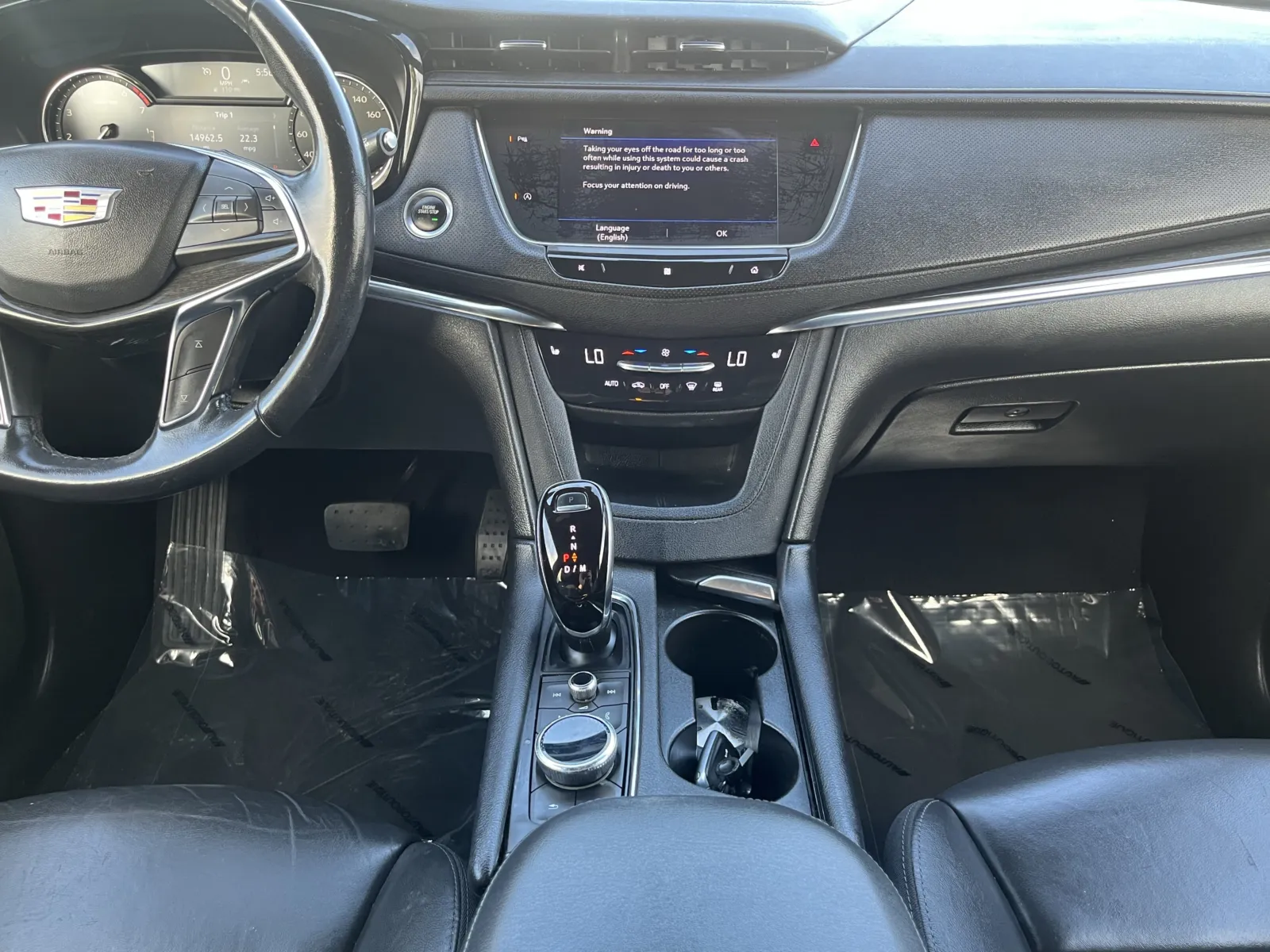 Cadillac XT5 photo 22