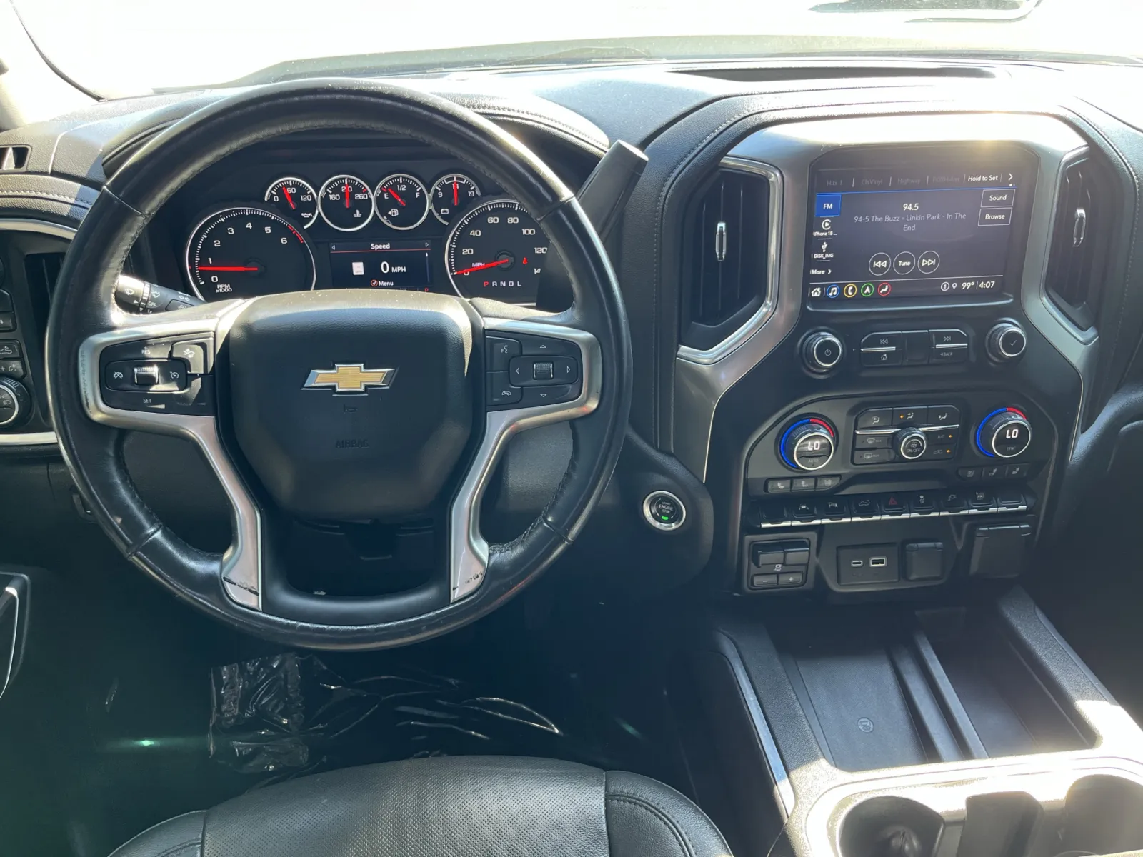 2022 Chevrolet Silverado 1500 Limited LTZ - Photo 15