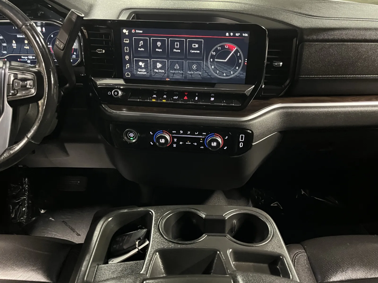 GMC Sierra photo 21