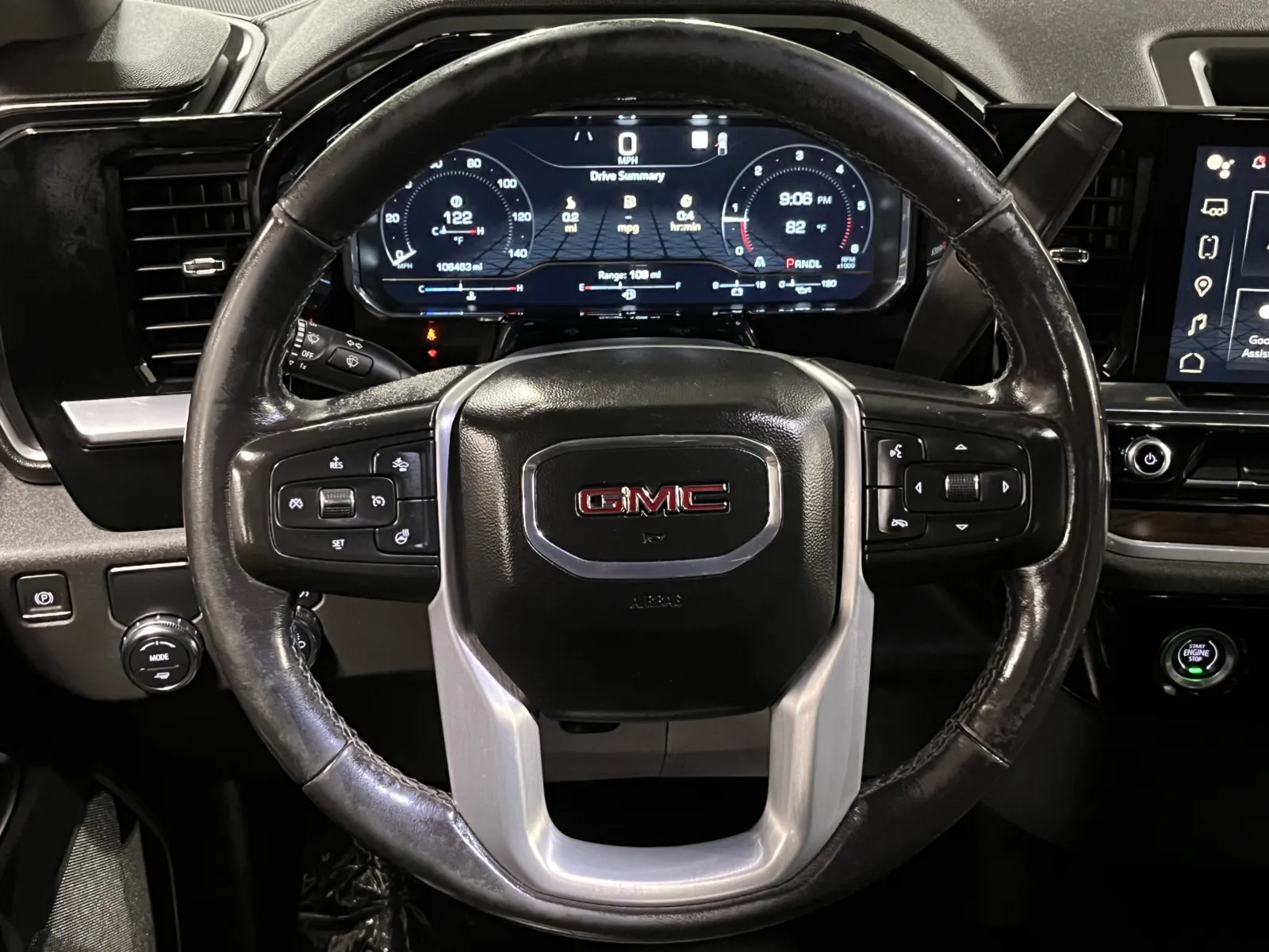 GMC Sierra photo 15