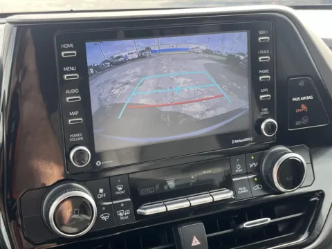 More photos of 2022 Toyota Highlander L at Auto Boutique Texas, TX