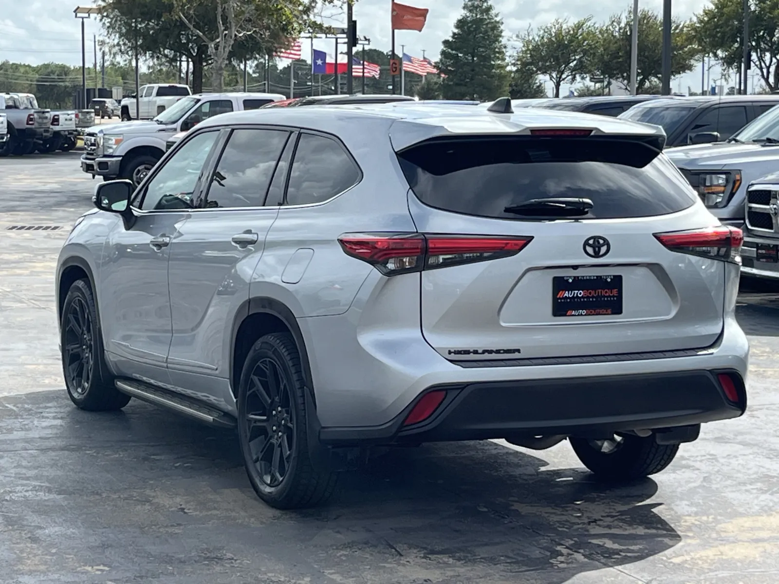 Toyota Highlander photo 10