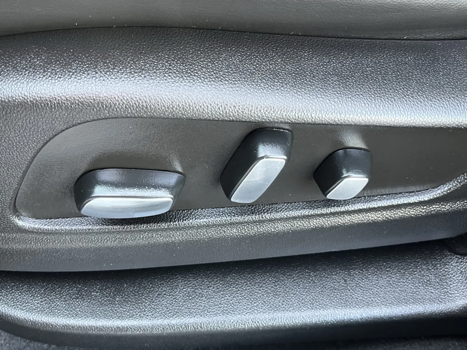 Cadillac XT6 photo 24