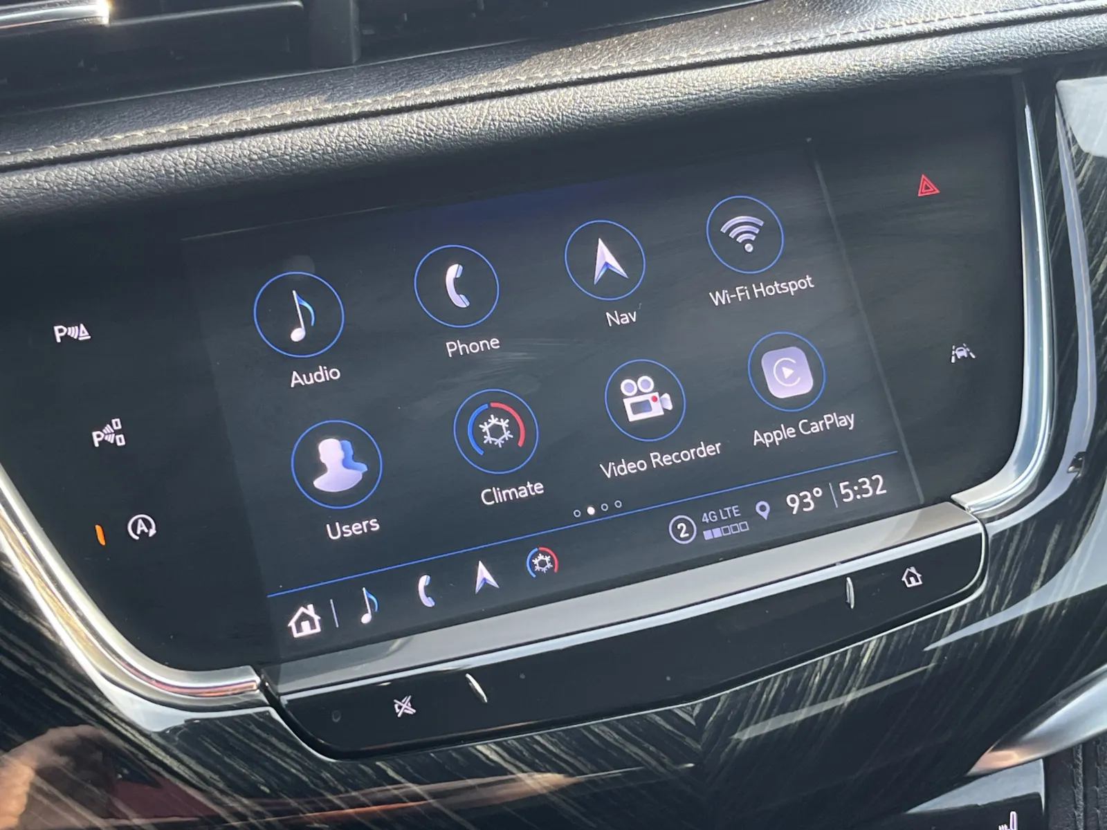 Cadillac XT6 photo 7