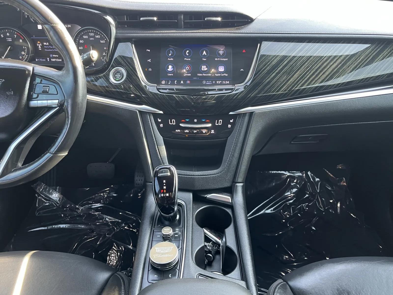 Cadillac XT6 photo 22