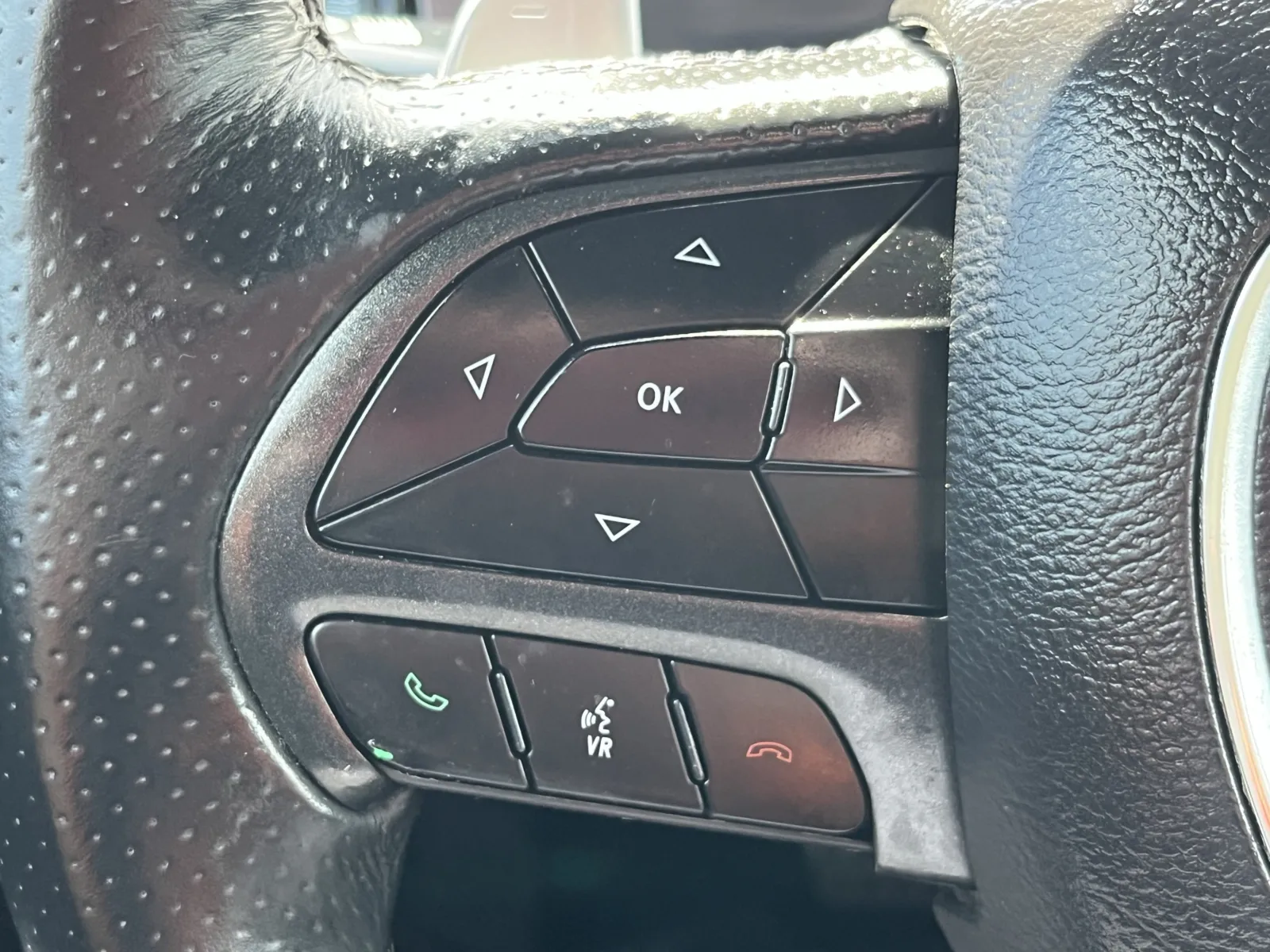 Dodge Challenger photo 19