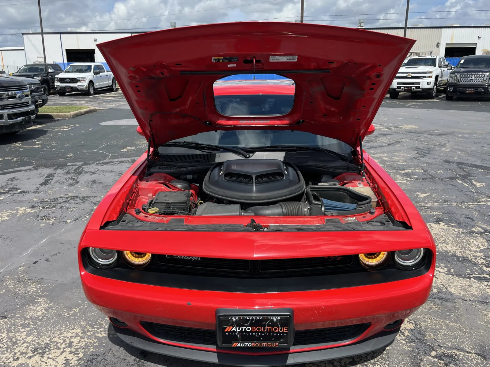 Dodge Challenger photo 12