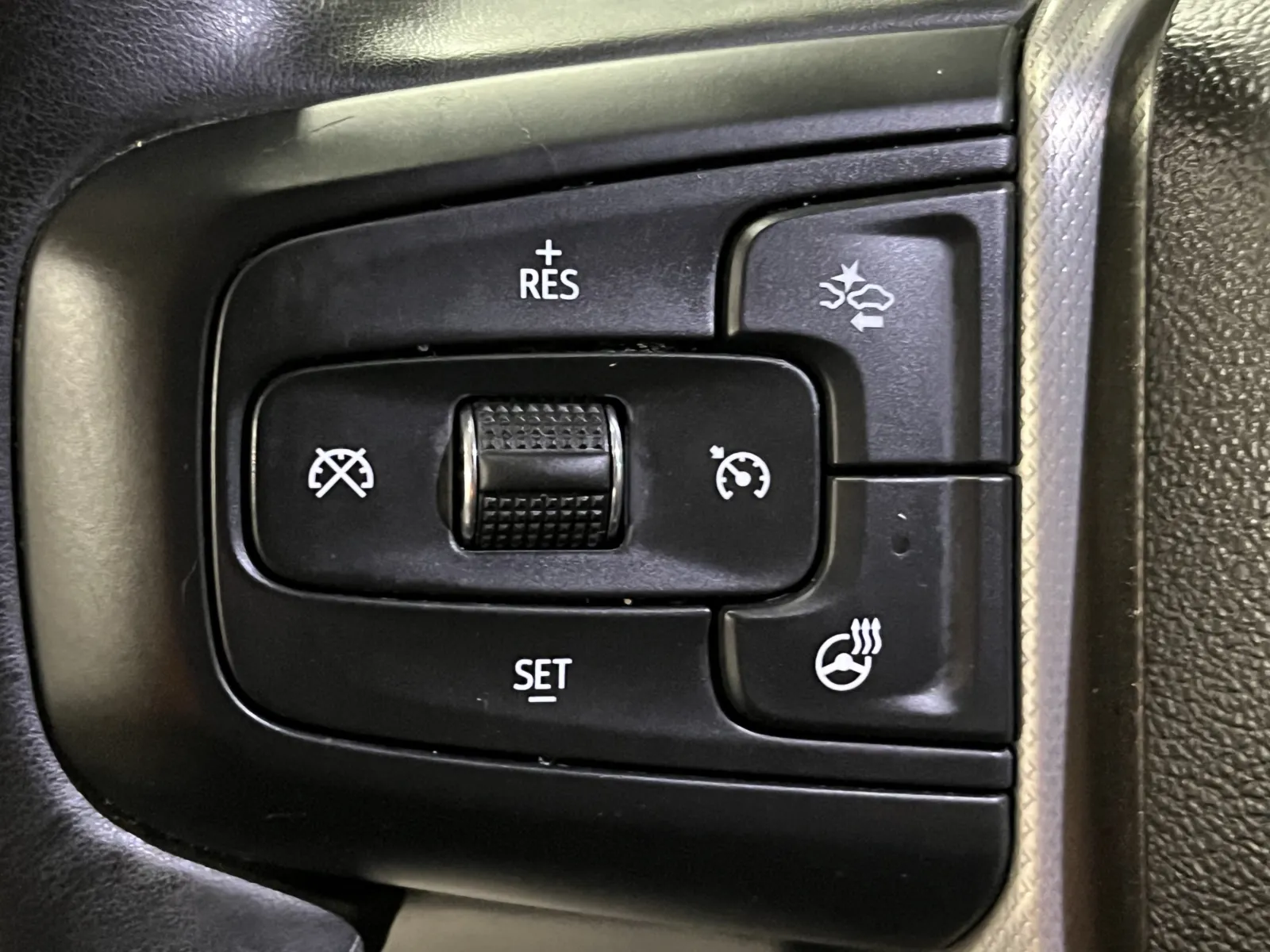 GMC Sierra photo 17