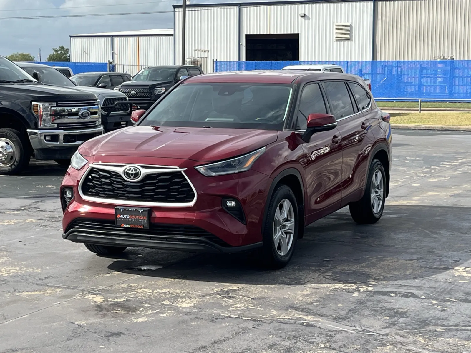 Toyota Highlander photo 2