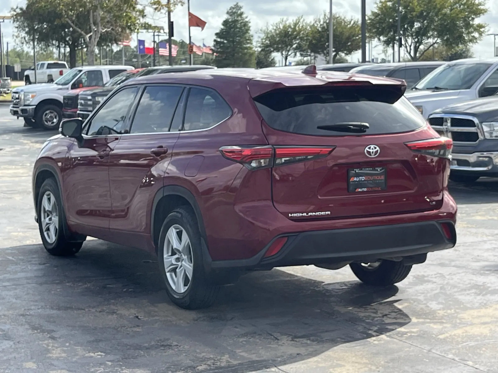 Toyota Highlander photo 8