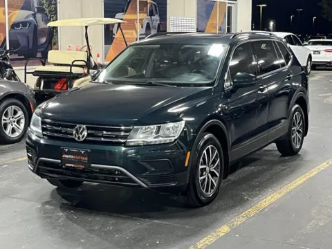 Another view of 2019 Volkswagen Tiguan SE for sale in Alvin, TX at Auto Boutique Texas