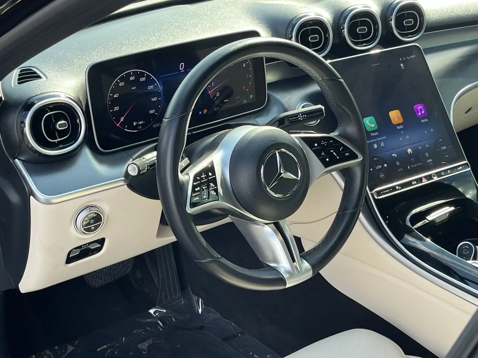 Mercedes-Benz C-Class photo 15