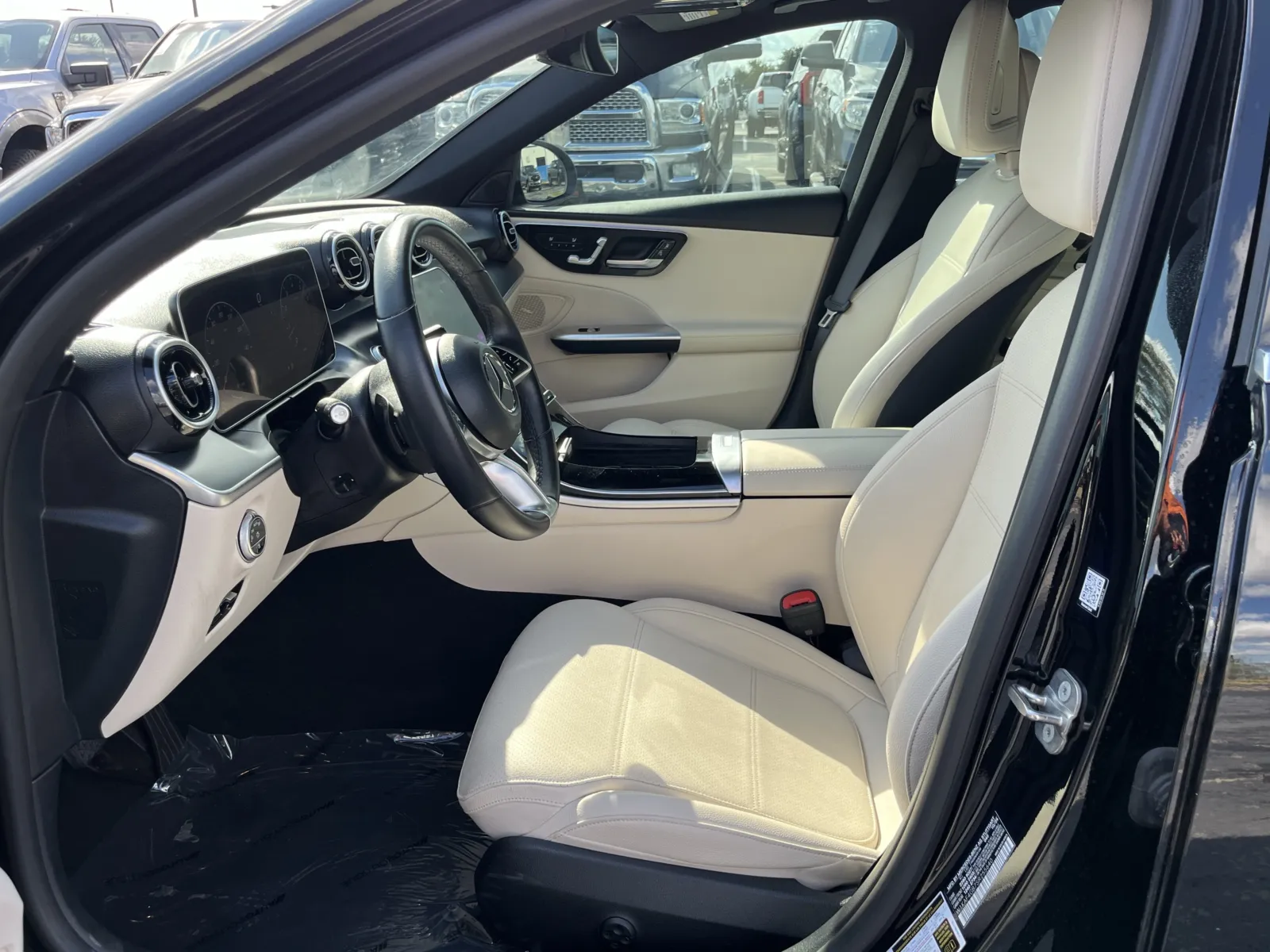 Mercedes-Benz C-Class photo 27
