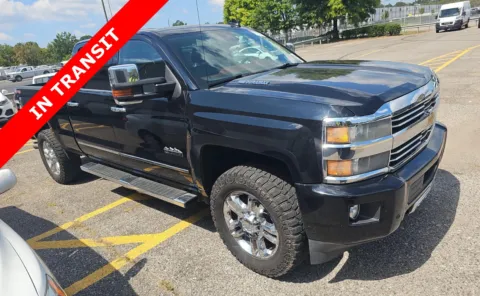 Another view of 2016 Chevrolet Silverado 2500 HD High Country for sale in Alvin, TX at Auto Boutique Texas