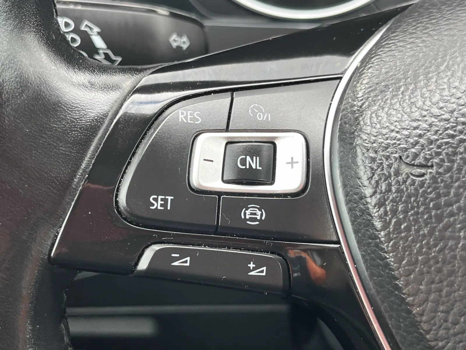Volkswagen Tiguan photo 19