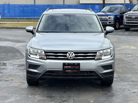 More photos of 2019 Volkswagen Tiguan SE at Auto Boutique Texas, TX
