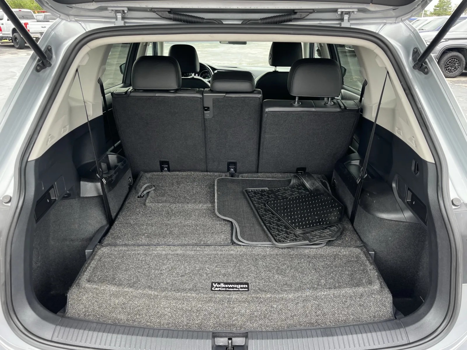 Volkswagen Tiguan photo 13