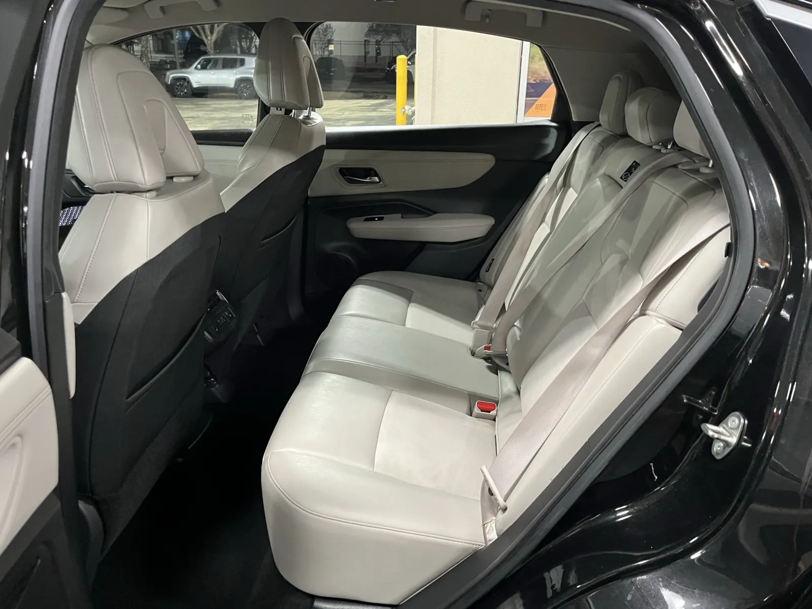 Nissan Ariya photo 27