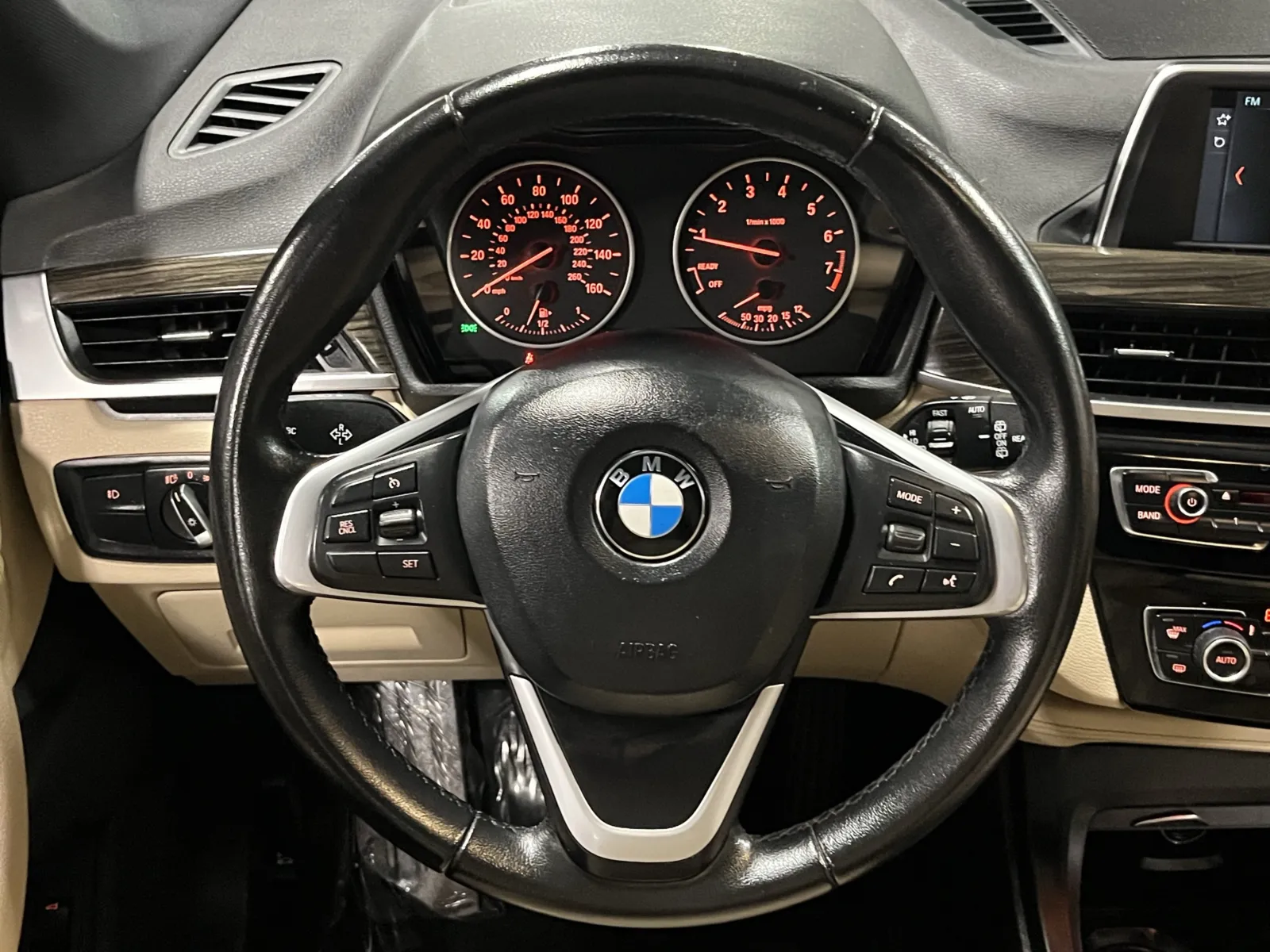 BMW X1 photo 15