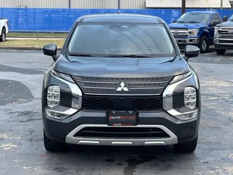 More photos of 2024 Mitsubishi Outlander SE at Auto Boutique Texas, TX