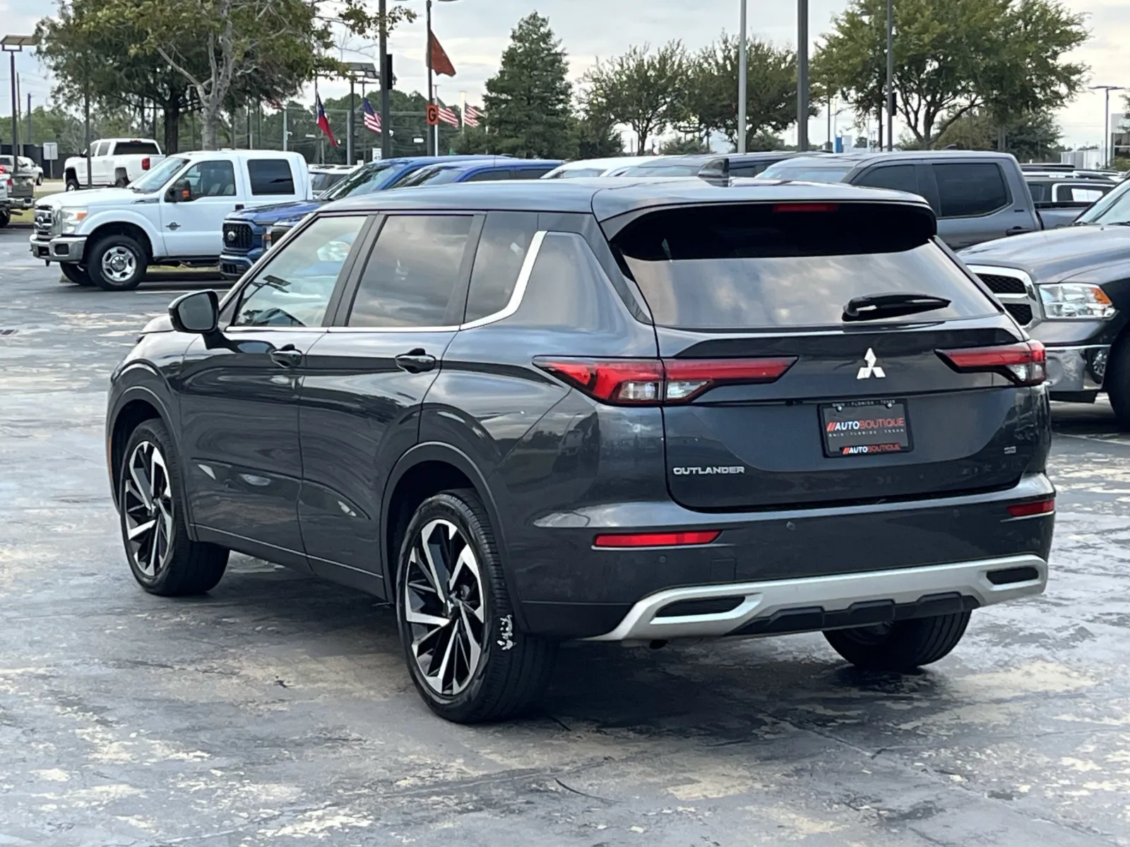 Mitsubishi Outlander photo 8