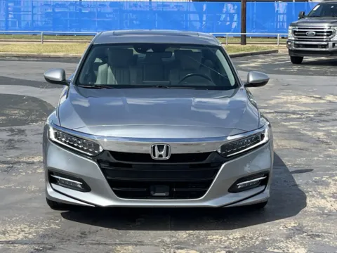 More photos of 2019 Honda Accord Hybrid Touring at Auto Boutique Texas, TX