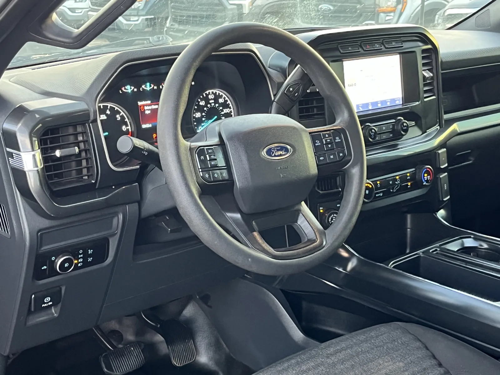 Ford F-150 photo 12