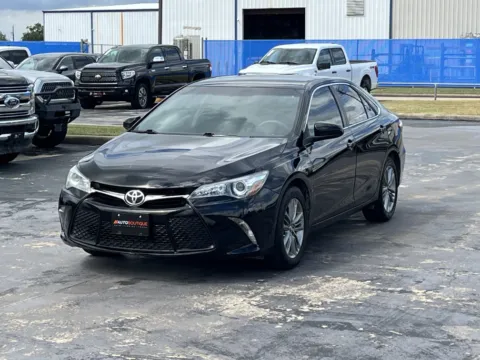 Photos of 2017 Toyota Camry SE for sale in Alvin, TX at Auto Boutique Texas