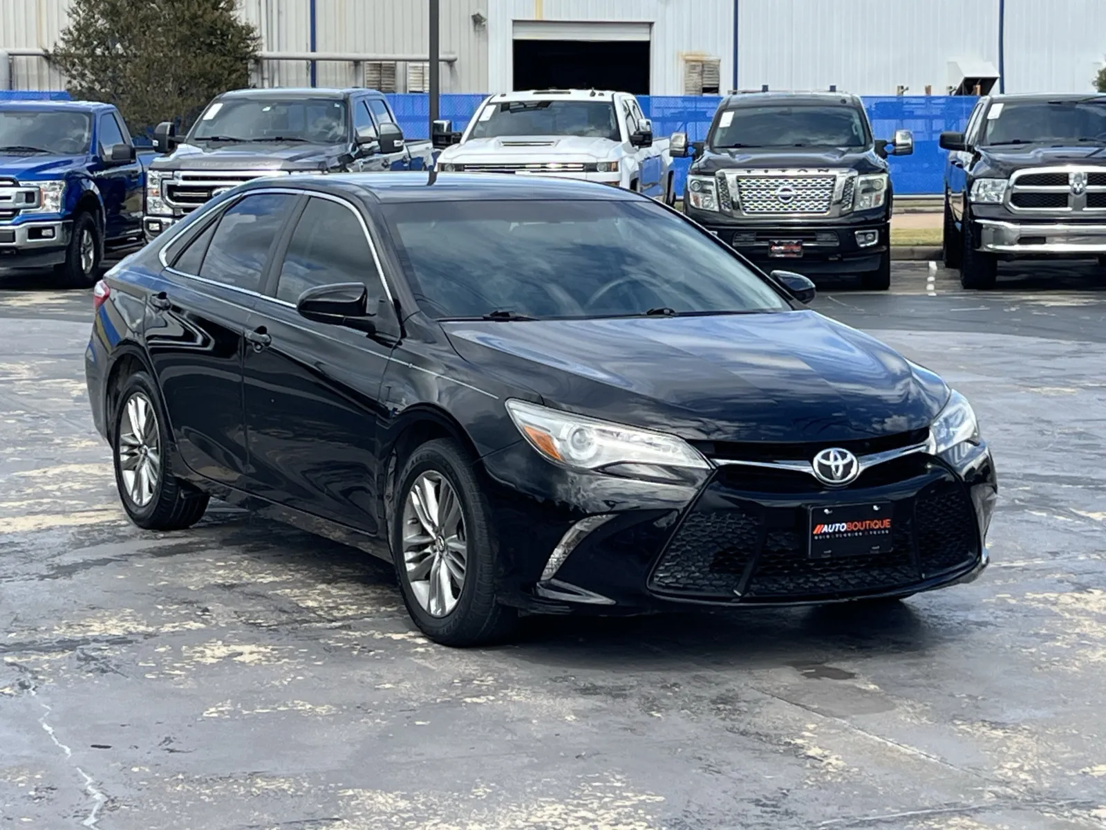 Toyota Camry photo 3