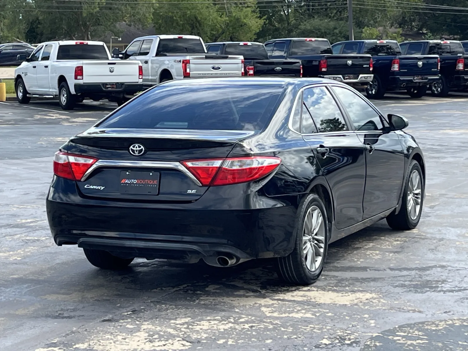 Toyota Camry photo 9