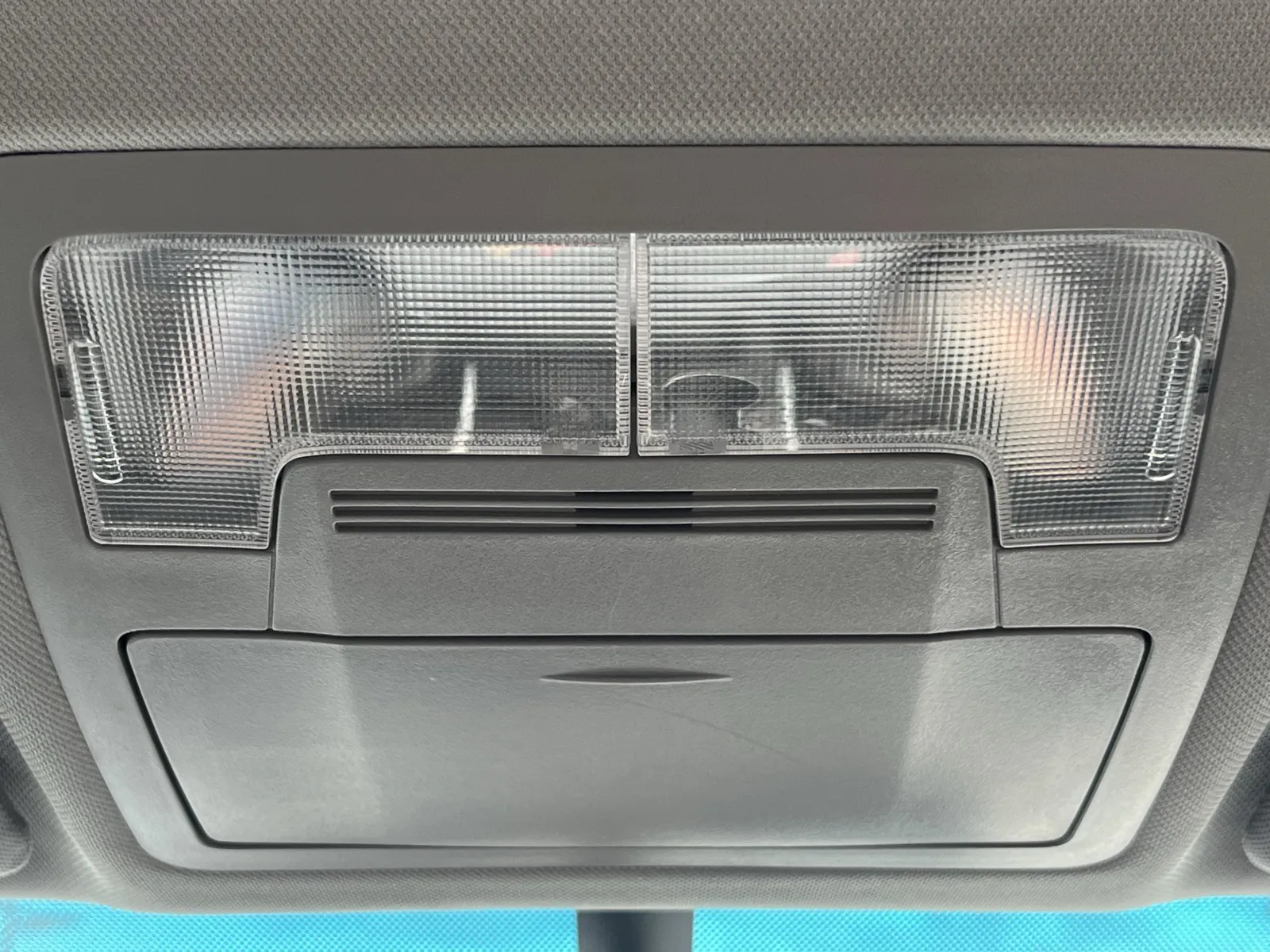 Toyota Camry photo 20