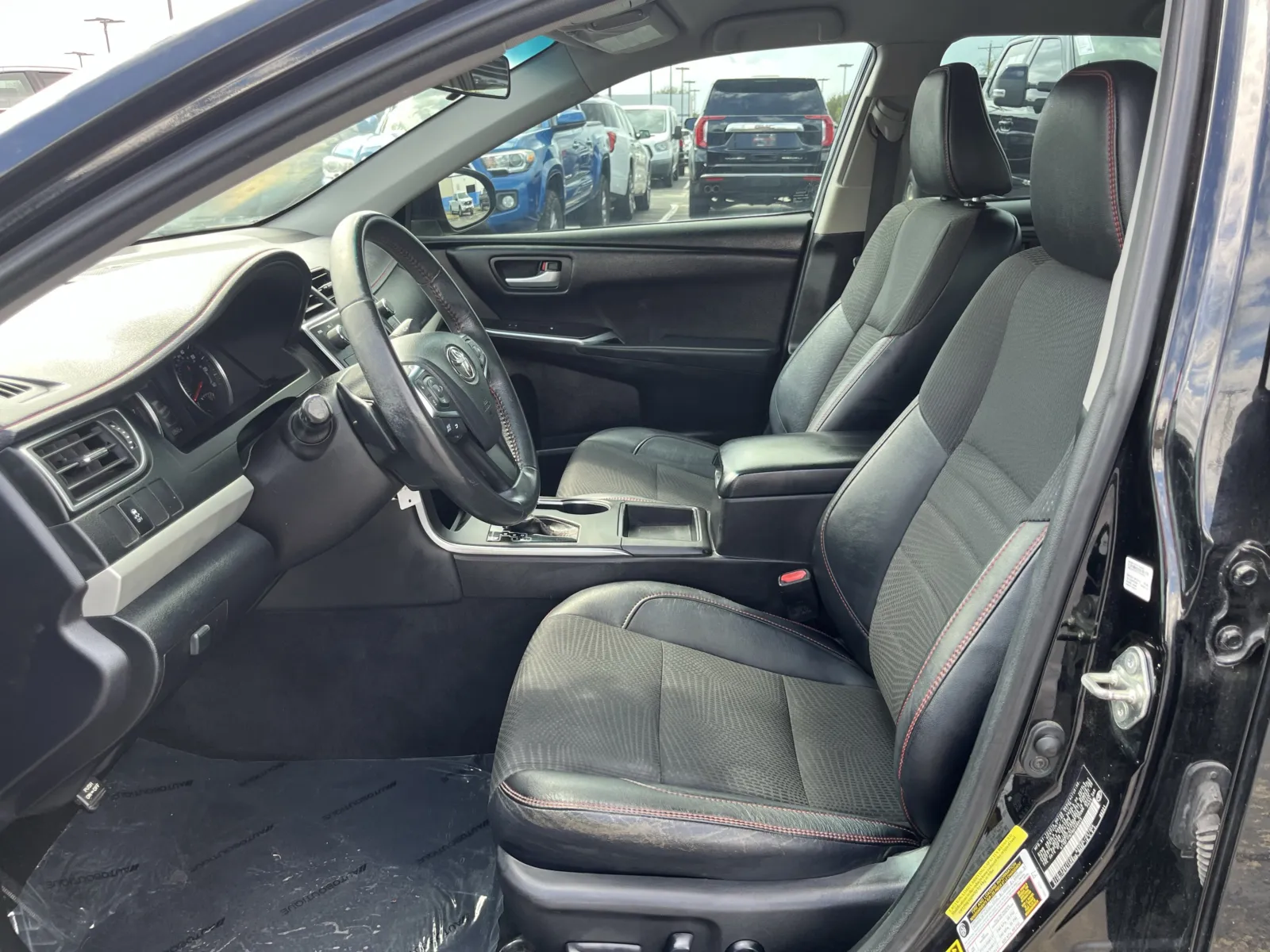 Toyota Camry photo 24