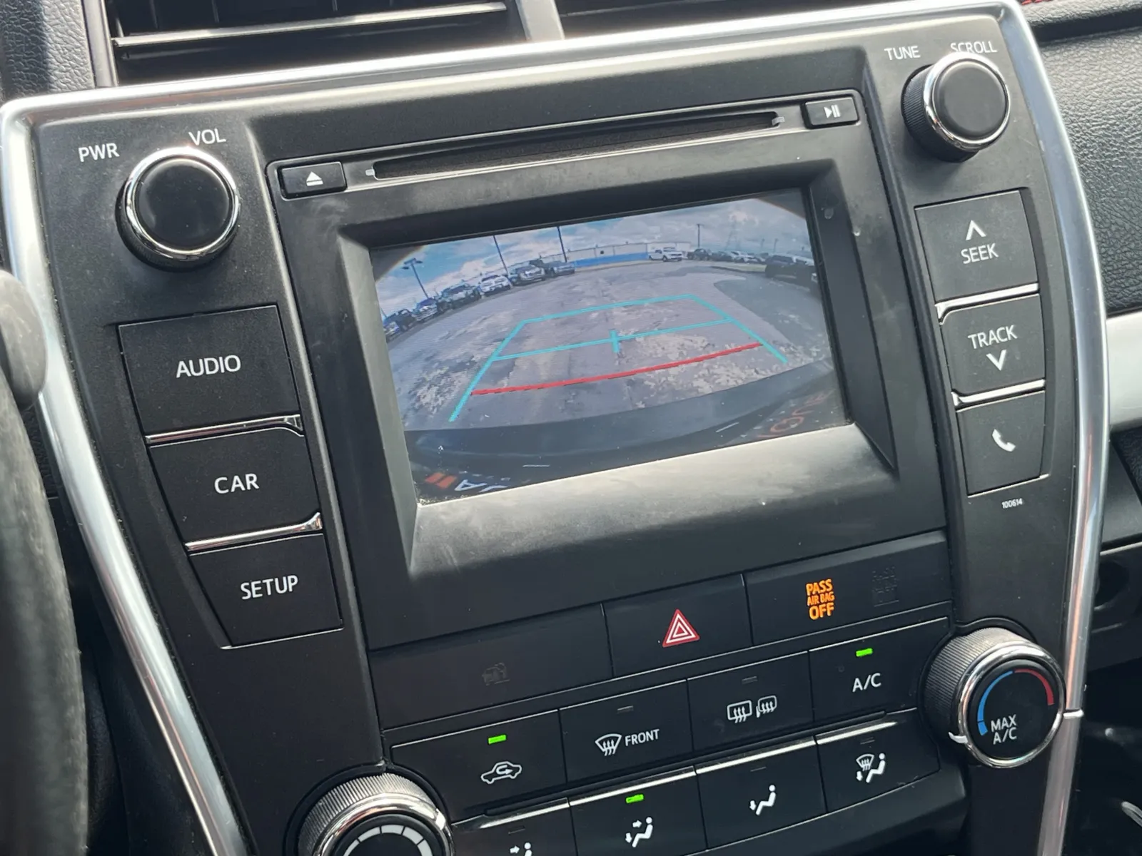 Toyota Camry photo 5