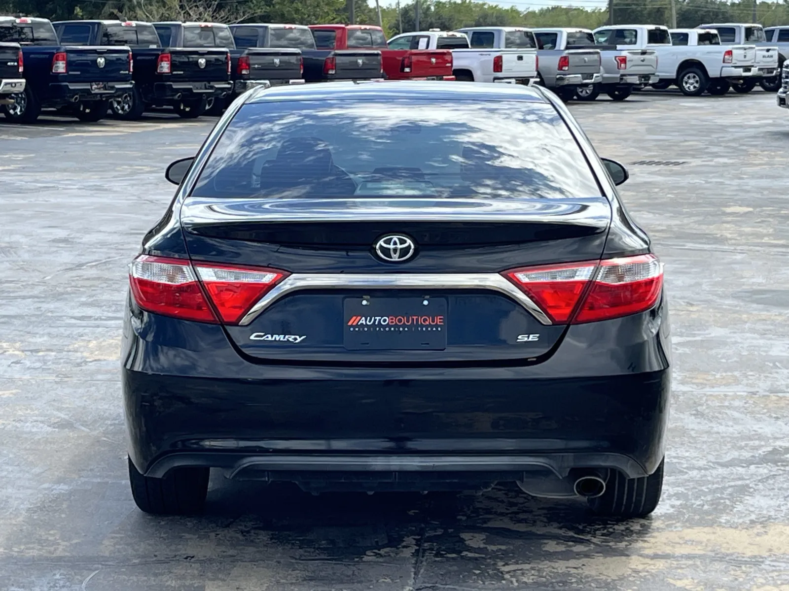 Toyota Camry photo 7
