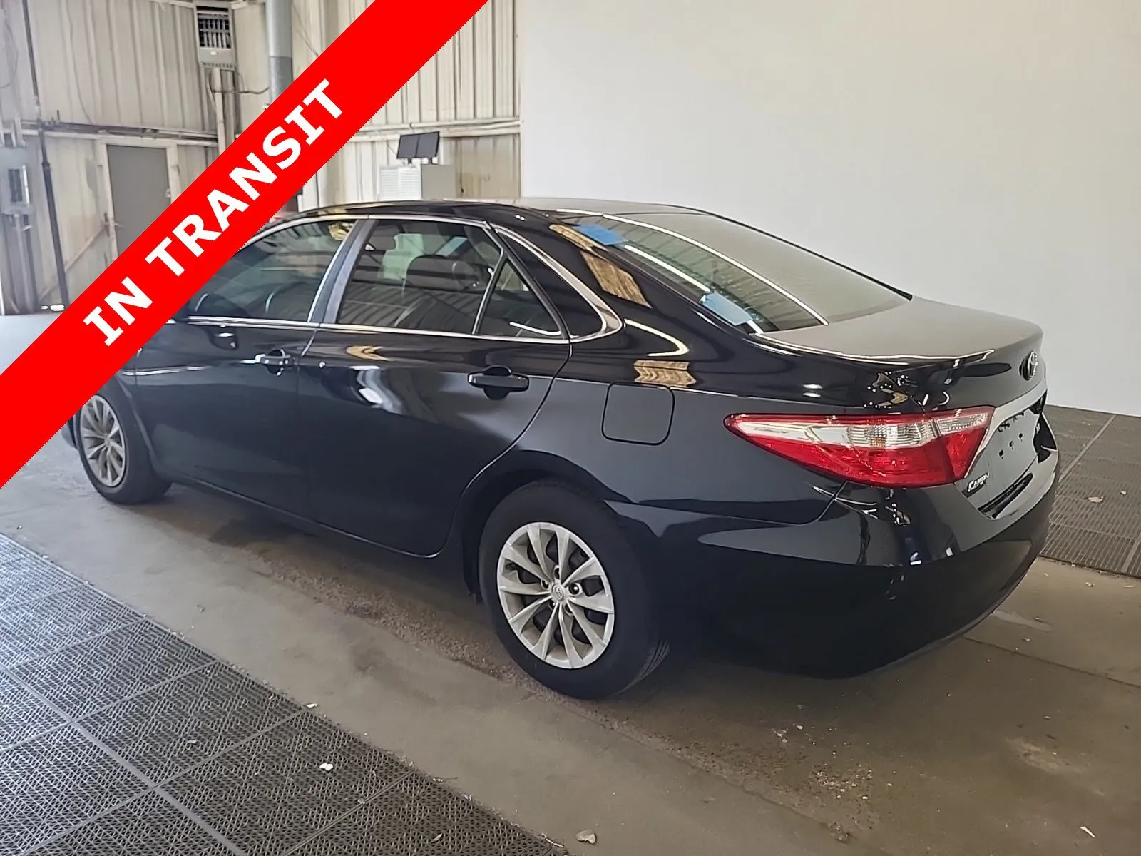 Toyota Camry photo 3