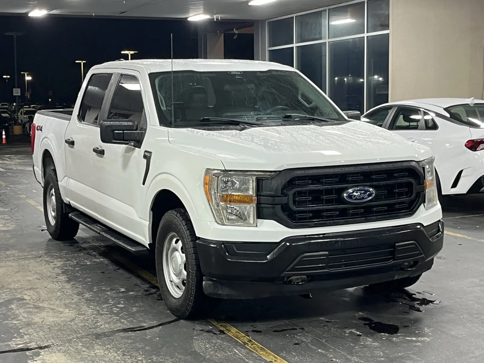 Ford F-150 photo 2