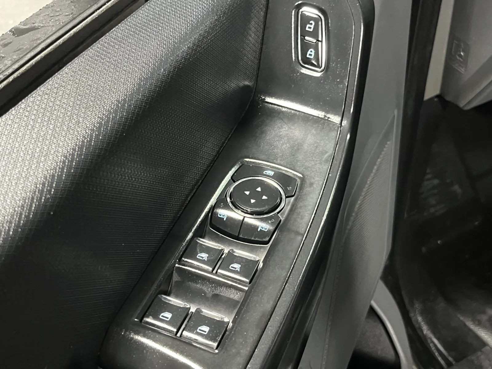 Ford F-150 photo 22