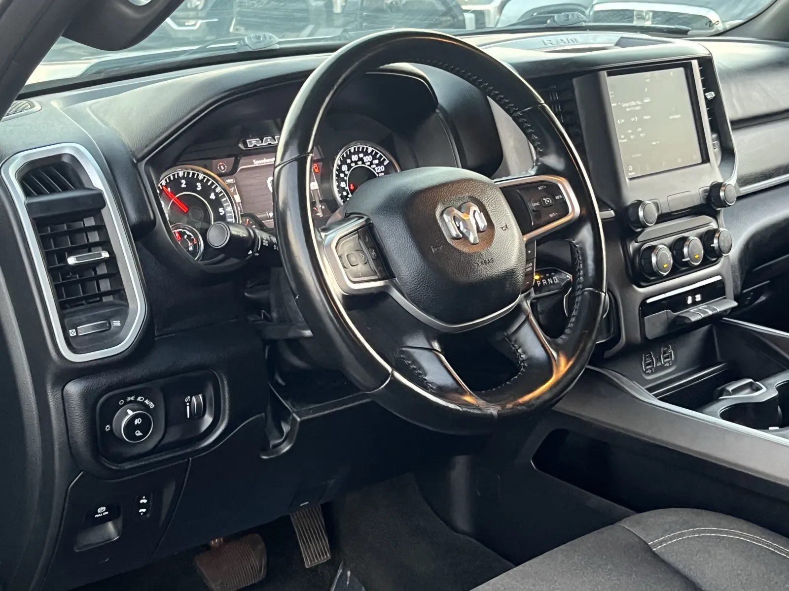 Ram 1500 photo 9